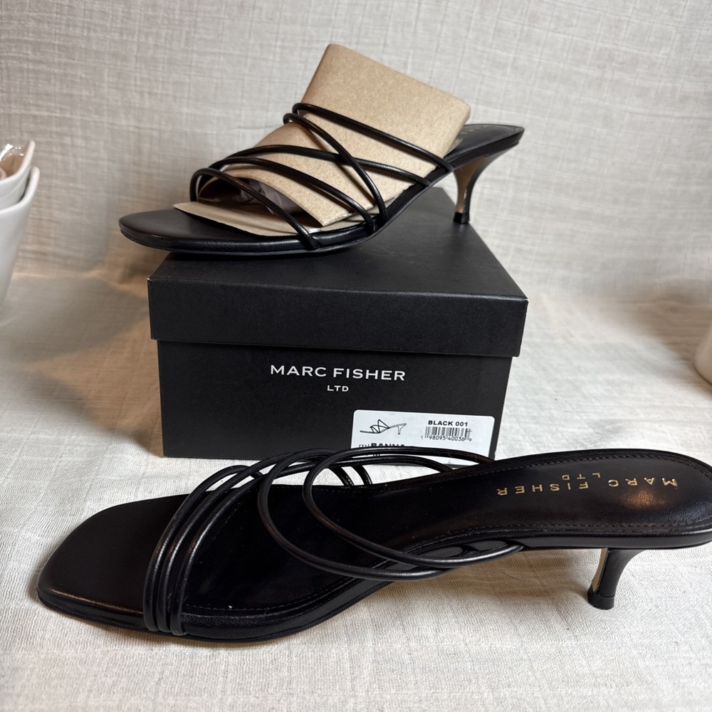 Marc Fisher LTD Banna Black Leather Strappy Kitten Heels Sandals 11 M